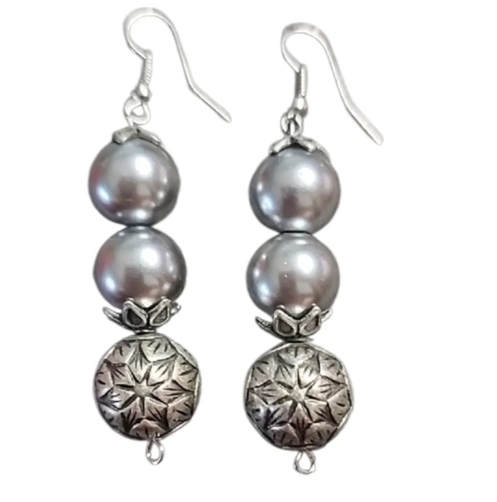 💥4 for $20💥Silver Floral Faux Pearl Earrings